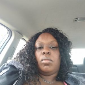 Meet your Posher, Derilyn